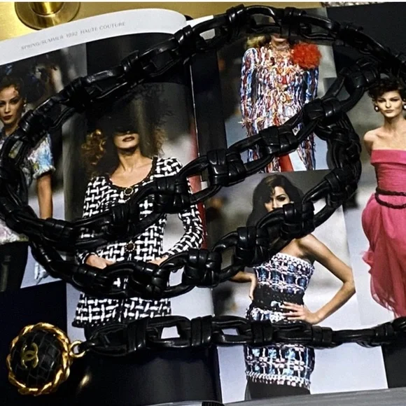 Chanel Haute Couture 1992 vintage leather belt - Picture 10 of 15